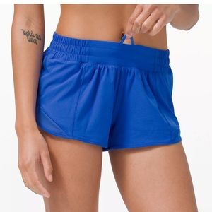 Lululemon Hotty Hot Short 2.5in size 2